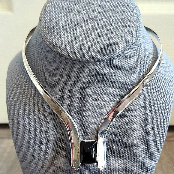 Vintage Jewelry - Vintage Mexico Alpaca Silver Choker Necklace